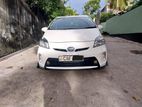 Rent A Car - Toyota Prius 3RD Gen