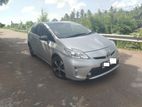 Rent a Car - Toyota Prius 3rd Gen