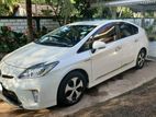 Rent a Car Toyota Prius Gs