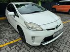 RENT A CAR TOYOTA PRIUS HYBRID