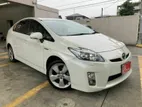 Rent A Car - Toyota Prius Hybrid