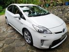 Rent A Car - Toyota Prius Hybrid