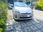 Rent a Car - Toyota Prius S Touring