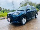 Rent a car - Toyota Raize
