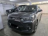RENT A CAR TOYOTA RAIZE