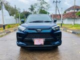 Rent a car - Toyota Raize