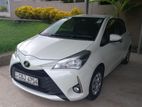 RENT A CAR TOYOTA VITZ