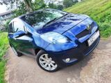 Rent a Car -Toyota Vitz