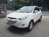 Rent a Hyundai Tucson Suv