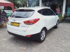 Rent a Hyundai Tucson Suv