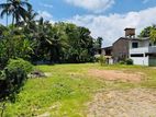 RESIDENTIAL / COMMERCIAL LAND FOR SALE IN BORALESGAMUWA PILIYANDALA .