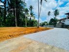 Residential Land for Sale in Kalagedihena