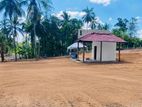 Residential land for sale in Nittambuwa D05