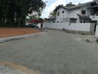 Residential land for sale near the Kandy Rd in Yakkala