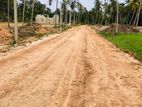 Residential Land Plot for Sale in Kadawala 13.93p