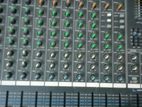 Roland PA-400 Powered Mixer