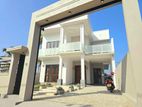 Roof Top With Box Modern House For Sale in Negombo