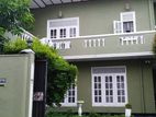 Room for Rent in Battaramulla girls