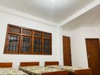 Room for Rent in Peradeniya ( 3 Beds ) - Ladies only