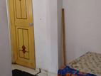 Room For rent in wellawatta