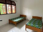 Rooms for Rent in Karapitiya