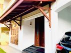 Rooms for Rent Working Girls - Wijerama Nugegoda