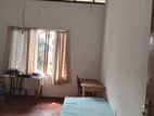 Rooms for working girls in Katubedda, Moratuwa