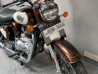 Royal Enfield Classic 2025