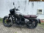 Royal Enfield Classic 350 2024