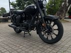 Royal Enfield Classic 350 Stealth Black 2026