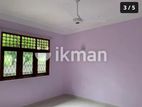 (RR36) Two Storey House for Rent in Baththaramulla