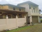 (RR44) Two Storey House for Rent in Baththaramulla