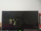 LG 32 Inch LED TV For parts