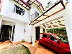(S1172) Two Storey House for Sale in Thalapathpitiya road, Nugegoda
