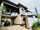 (S1218) Two Storey House for Rent in Parliament road Battaramulla