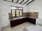 (S1262) 2Br House for Rent in Thalawathugoda