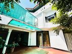 (S1335) Three Storey House for Sale in circular Road, Narahenpita