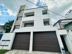 (s187) 03 Story House for Sale in Colombo 07