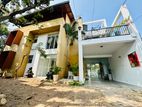 (S219) Luxury Three storey house for rent in Kotte Angampitiya rd
