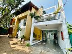 (S219) Luxury Three storey house for rent in Kotte Angampitiya rd