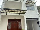 (S247) Furnished Luxury Three Storey house for Rent in Battaramulla