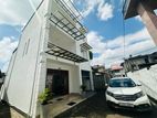 (S247) Luxury 3 Storey House for Rent in Battaramulla R/gunawardhana Rd