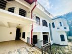 (S266) Luxury 3 story house Rent Battaramulla R/Gb Rd