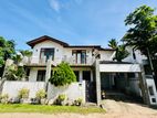 (s586) 9.25 Luxury House for Sale in Moratuwa Lake Villas