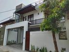 (S622) Brand New House For Sale in Battaramulla Robert Gunawadhana Road