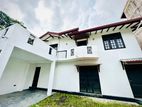 (S643) Two Storey House for Sale in Thalawathugoda, Akuregoda Lake Rd