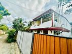 (S677) Two Storey House for Rent in Battaramulla