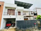 (S818) Furnished House for Rent in Thalawathugoda