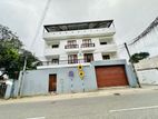 (S859) Luxury House For Rent in Barnes Place, Colombo 7