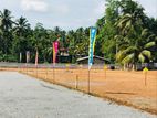 සැනසිලිදායි පරිසරයක ජීවන ගමන අරඹන්න තලගලත් - පිටිපනත් අතර නියම තැනක්